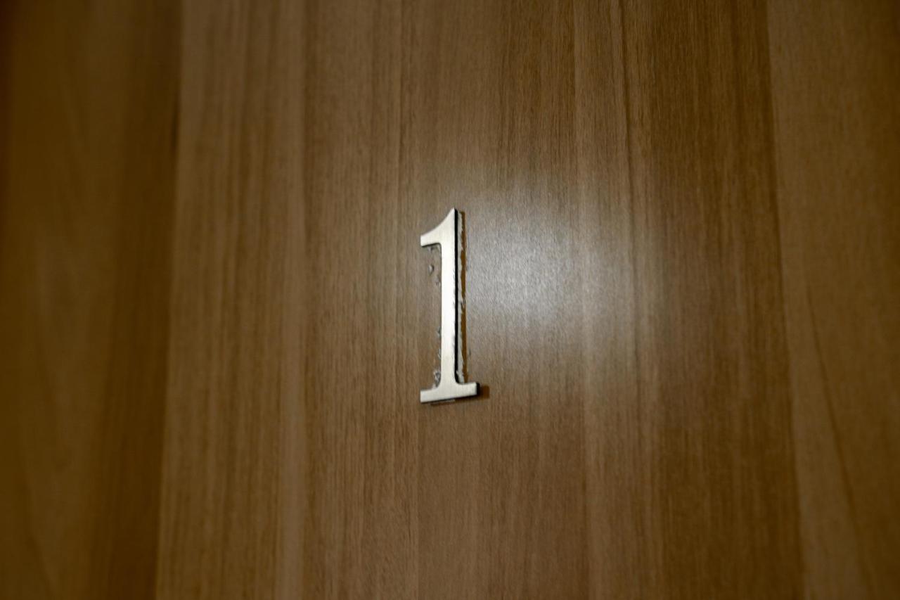 City Center Two Private Bedrooms Near Scanderbeg Square On Shared Apartment Tiranë Ngoại thất bức ảnh