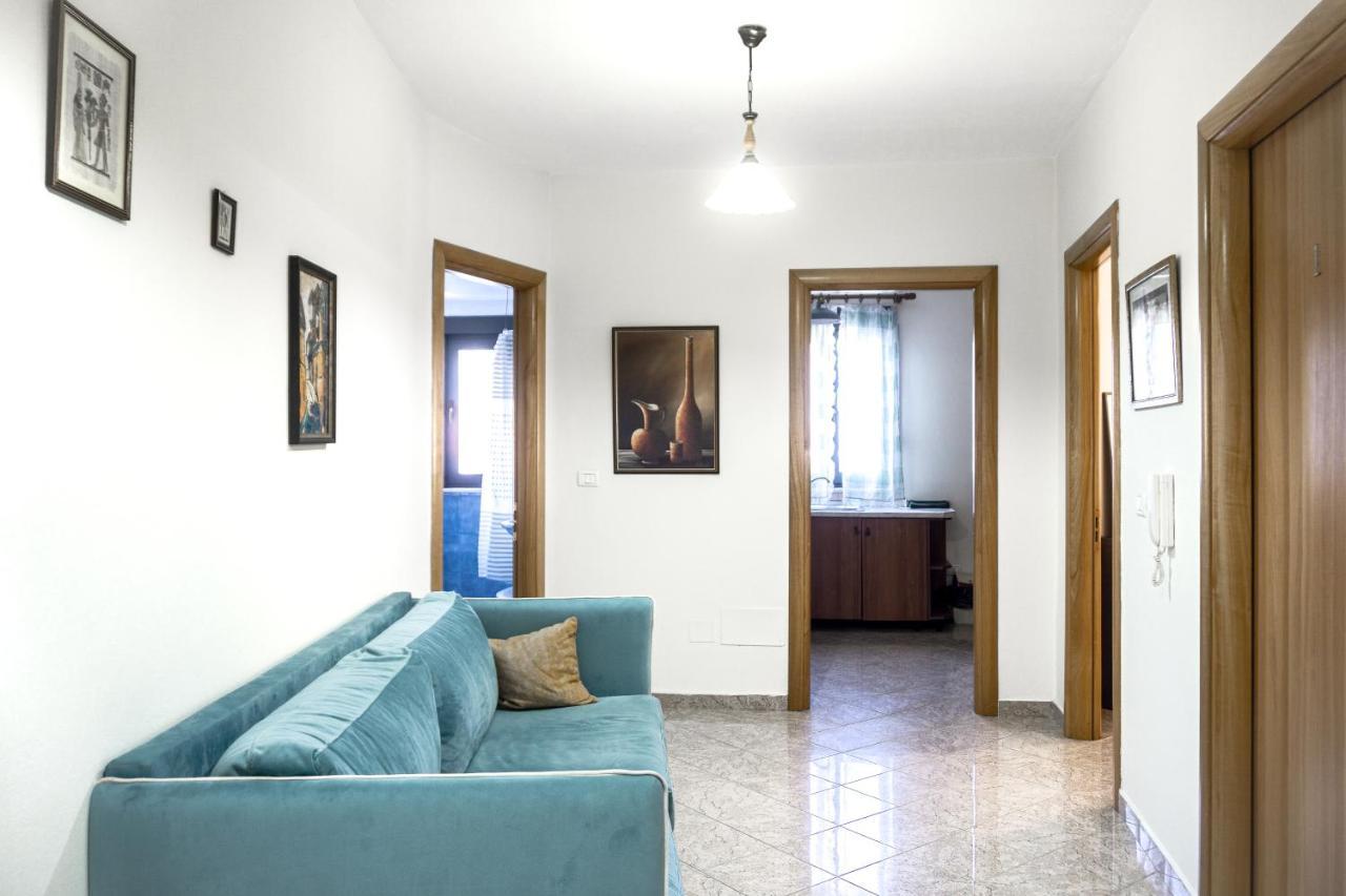 City Center Two Private Bedrooms Near Scanderbeg Square On Shared Apartment Tiranë Ngoại thất bức ảnh